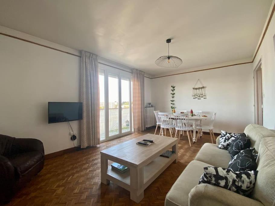 Le Buffel - Appartement 4 Chambres, Parking, Wi-Fi, Tram - 8Pers Montpellier Exteriér fotografie